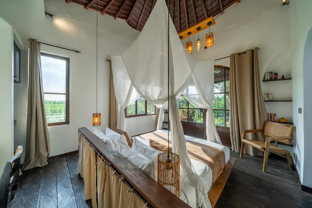 3 BR Infinity-Pool Garden Retreat Canggu — 3BR Villa Rental in Canggu — image 16