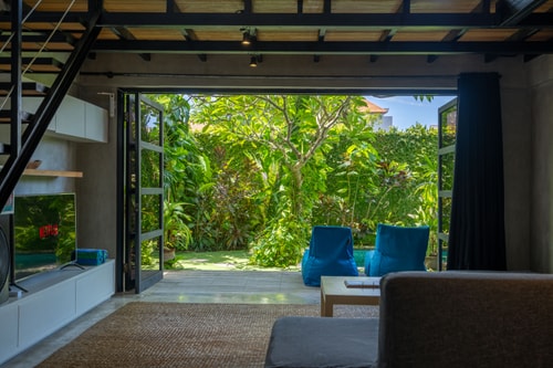 1BR Berawa Industrial Loft | BBQ Courtyard & Pool in Canggu, Bali — image 16