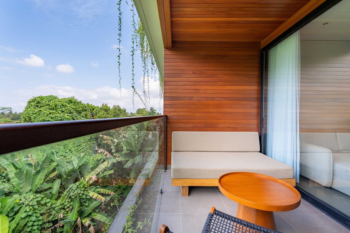 Novo 3.3 - Studio with Jungle View Balcony, Ubud in Ubud, Bali — image 11