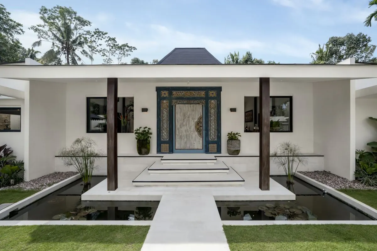 3 BR Rice-Field Joglo Villa Ubud — 3BR Villa Rental in Ubud — image 1