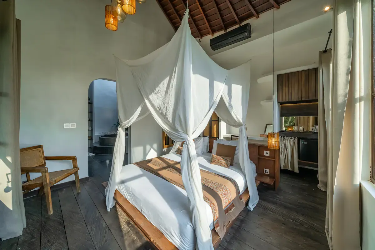 3 BR Infinity-Pool Garden Retreat Canggu — 3BR Villa Rental in Canggu — image 15