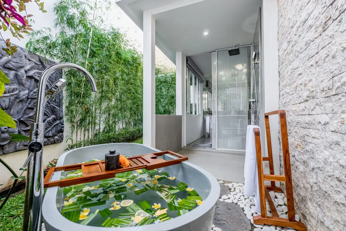 3 BR Rice-Field Pool Retreat Ubud — 3BR Villa Rental in Ubud — image 18