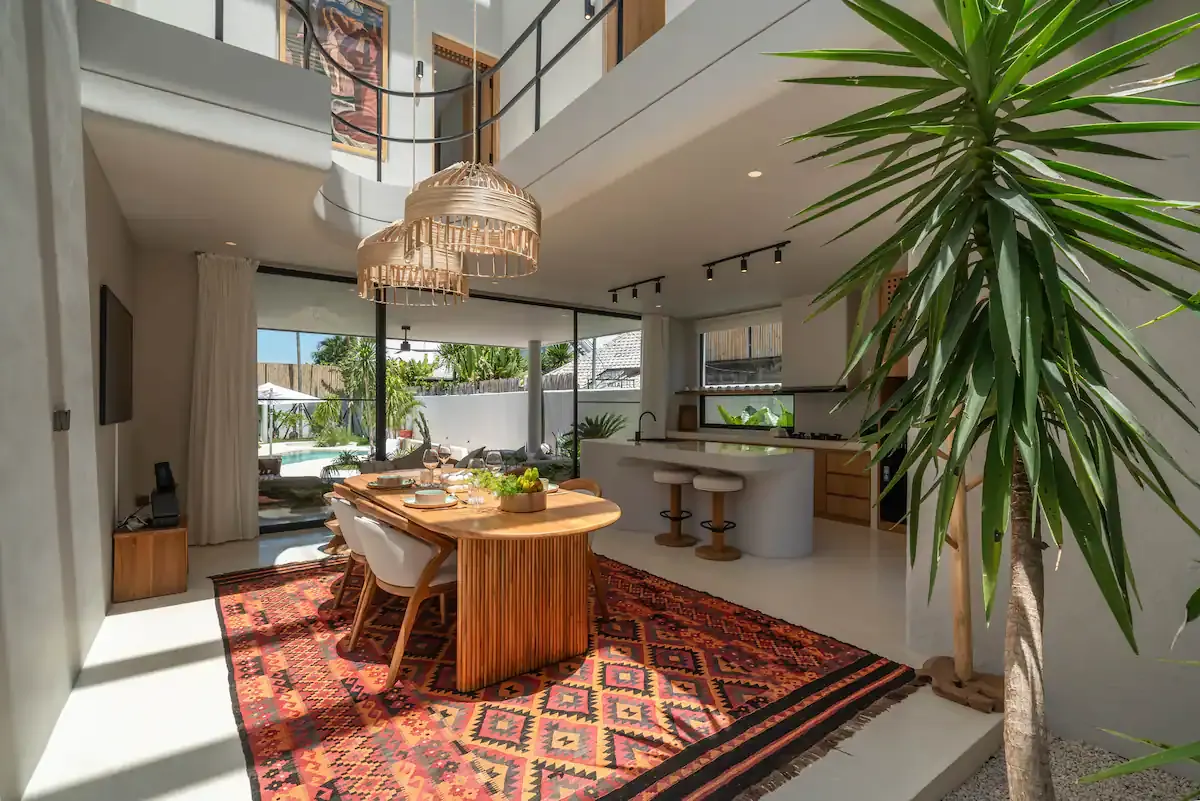 4 BR Tropical-Modern Walk-to-Beach Villa Canggu — 4BR Villa Rental in Canggu — image 2
