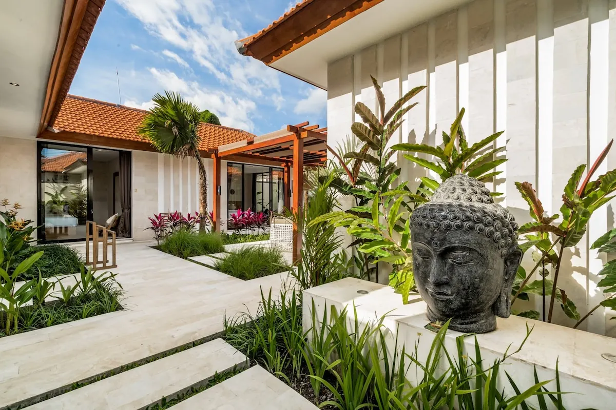 3 BR Tropical Garden Pavilion Retreat Ubud — 3BR Villa Rental in Ubud — image 5