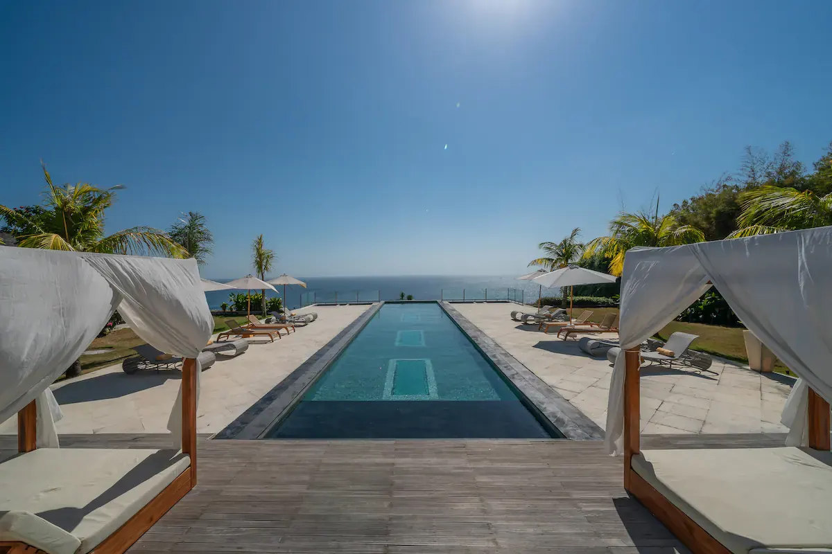 8 BR Infinity-Pool Cinema Estate Uluwatu — 8BR Estate Rental in Uluwatu — image 2