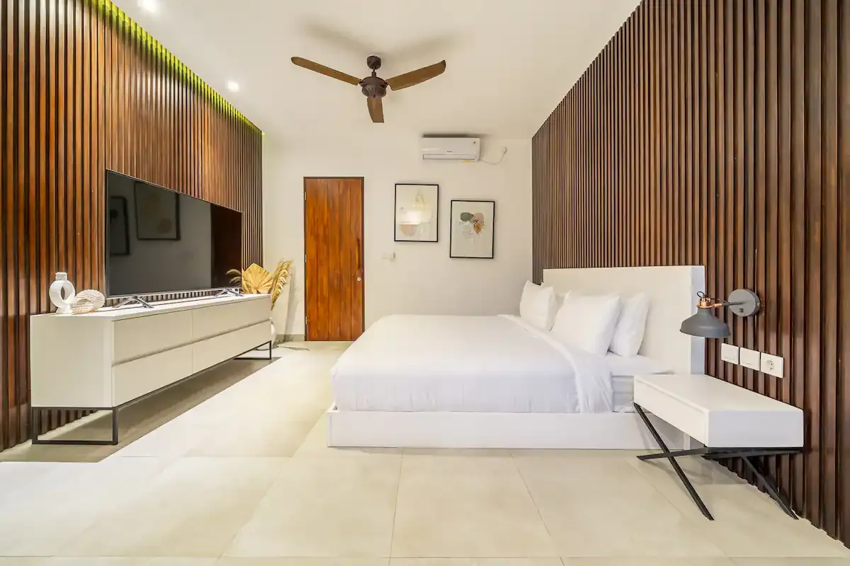 3 BR Walk-to-Beach Tropical-Modern Villa Canggu — 3BR Villa Rental in Canggu — image 2
