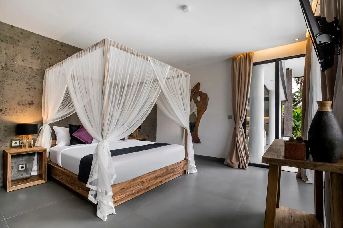 6 BR Jungle-View Infinity-Pool Villa Ubud — 6BR Villa Rental in Ubud — image 17