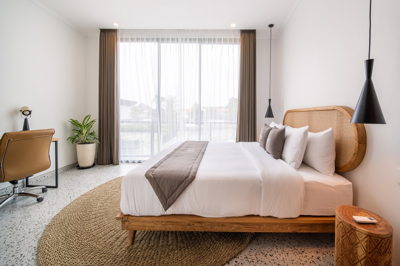 Berawa Beachside 2BR Pool Villa, Near Baked & Nude in Tibubeneng, Bali — image 3