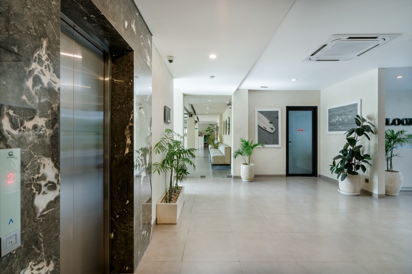 SB 211 - 1BR Pool Suite, Near Batu Belig Beach - Canggu, Bali — image 19
