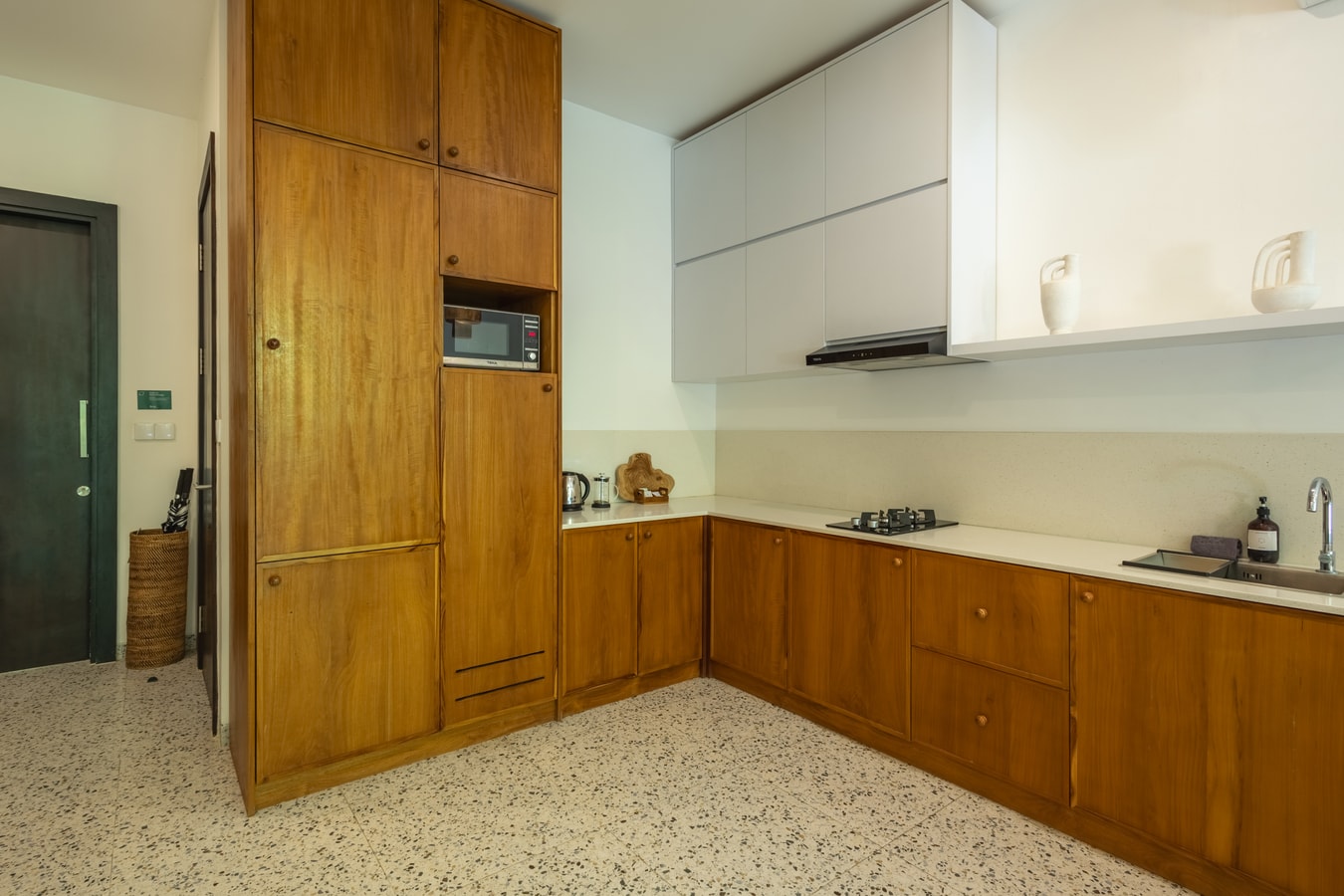 Batu Belig Beach Villa | 2BR Private Pool in Canggu, Bali — image 7