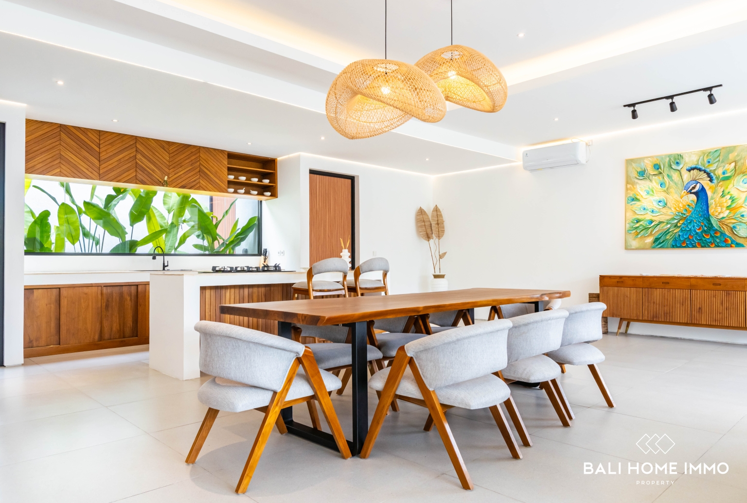 Family style 4 Bedroom Villa for rent in Umalas — image 9
