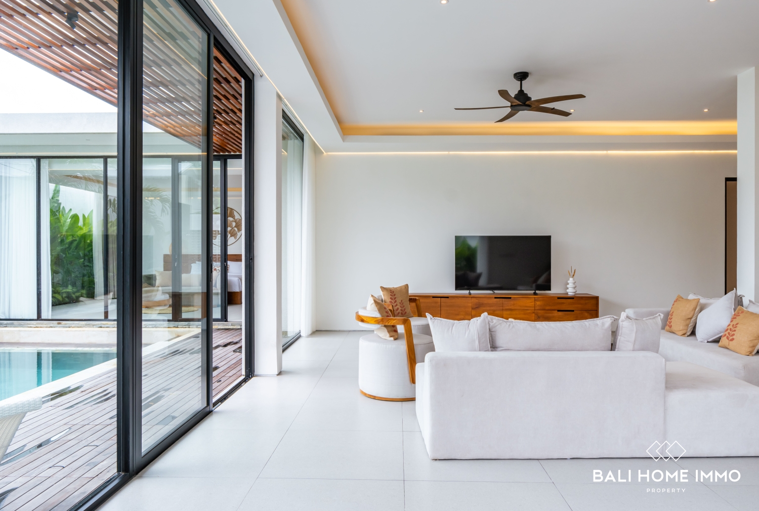 Family style 4 Bedroom Villa for rent in Umalas — image 2