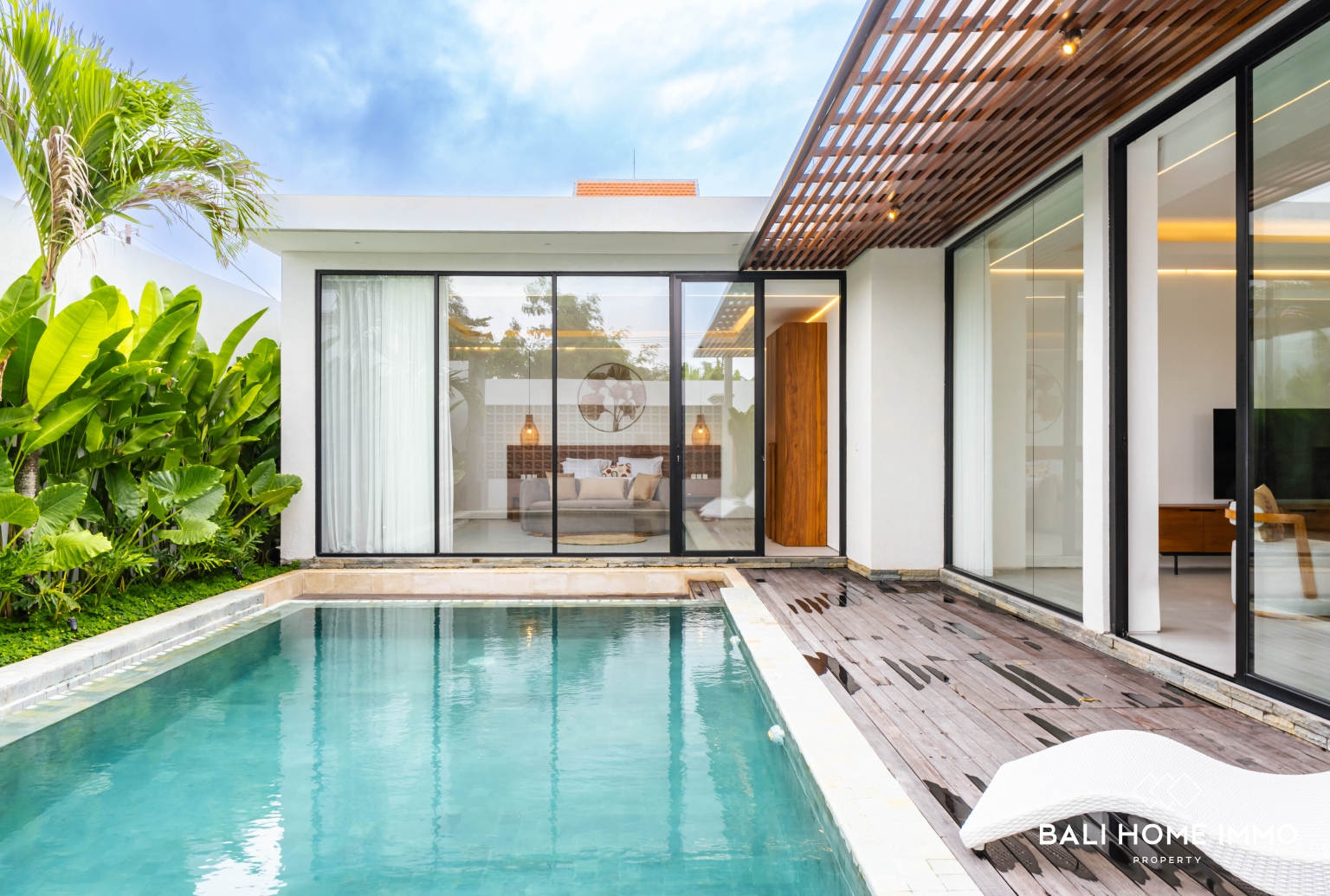Family style 4 Bedroom Villa for rent in Umalas