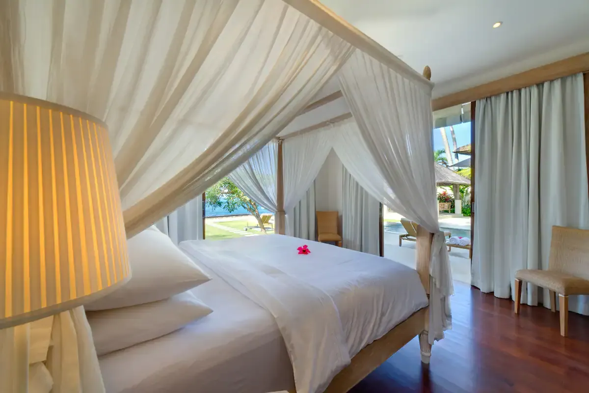 Siri Mendira - Villa Cempaka — 4BR Villa Rental in Candidasa — image 11