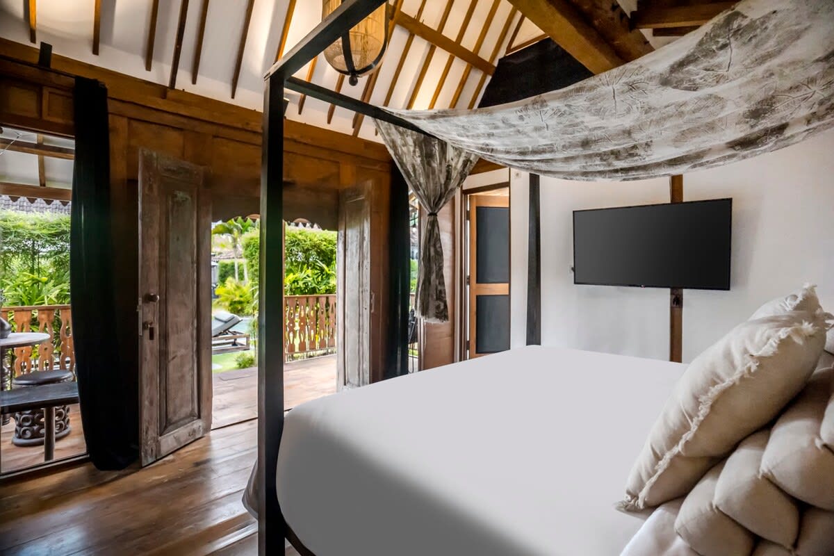 Villa Bloom - Gladak in Canggu — image 5