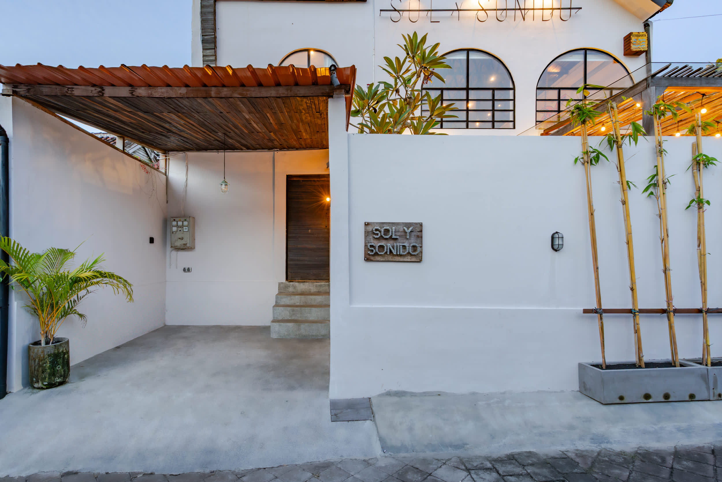 Villa Sol y Sonido in Canggu — image 6