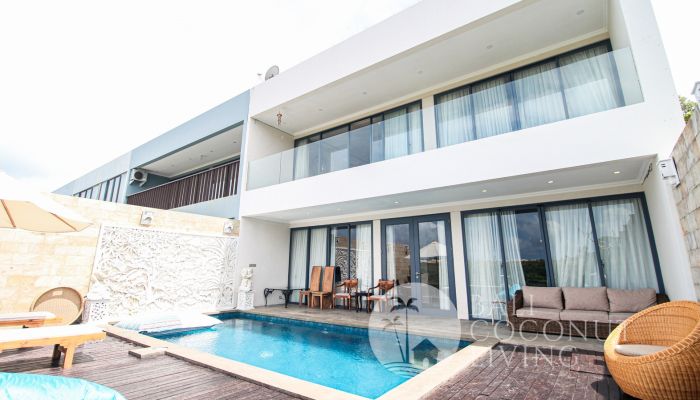 A CHARMING 3 BEDROOMS VILLA IN ULUWATU FOR RENT AND SALE