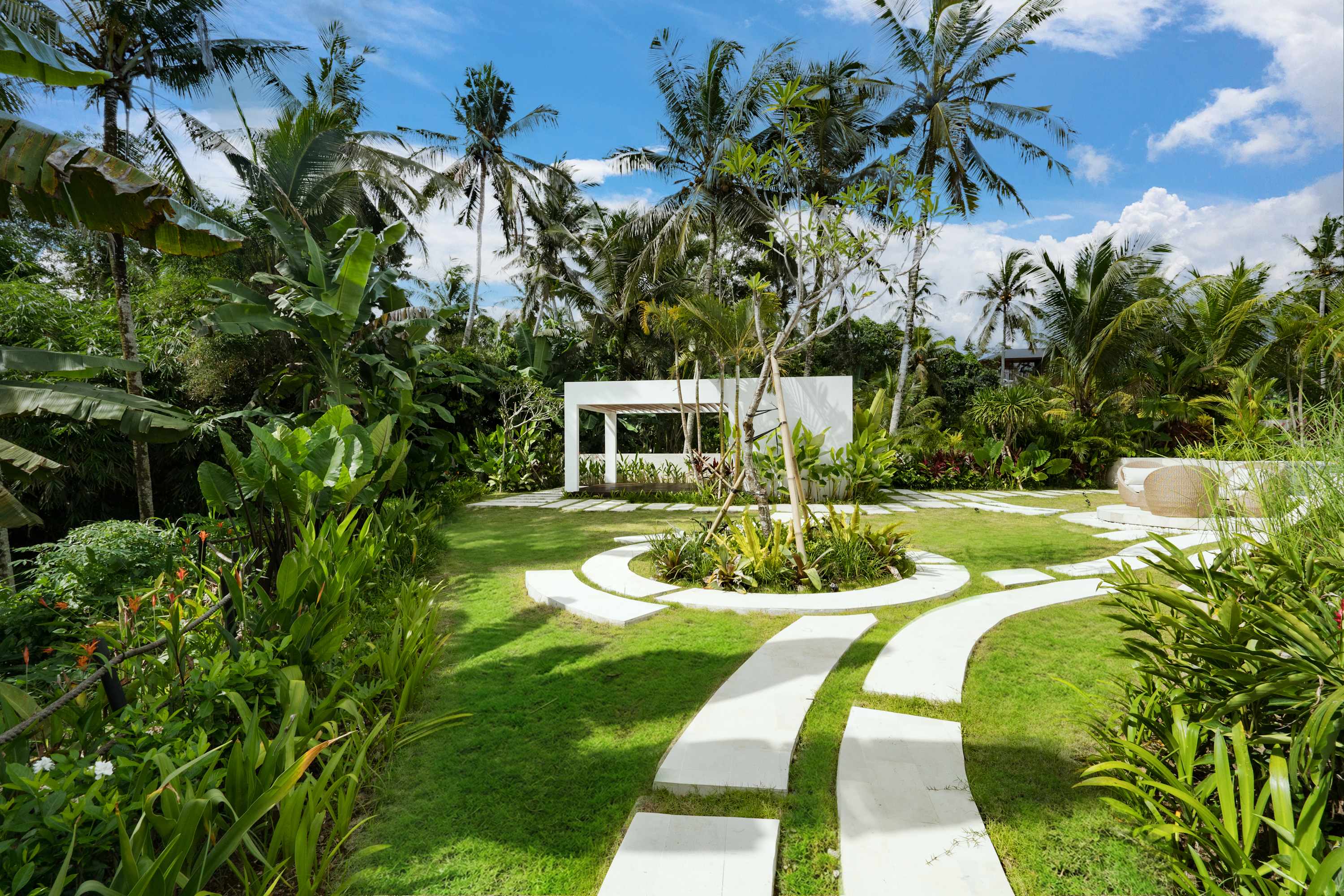 Garden Villa Kasih · 6BR · Ubud — 6BR Villa Rental in Ubud — image 3