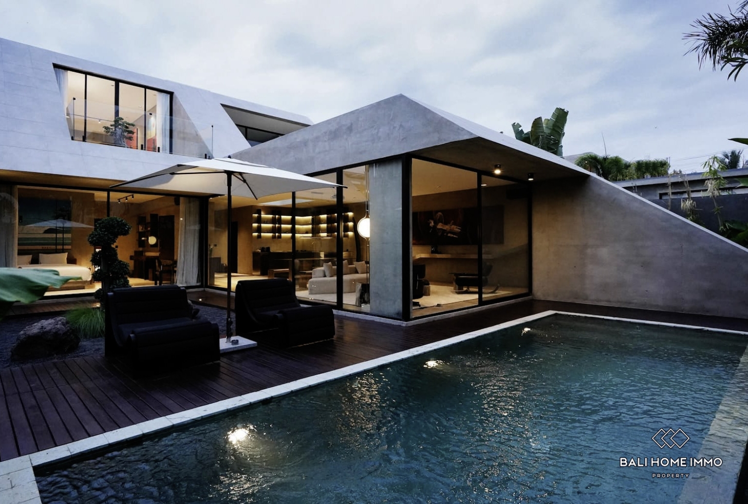 LUXURIOUS 3 BEDROOMS VILLA FOR YEARLY & MONTHLY RENTAL IN UNGASAN