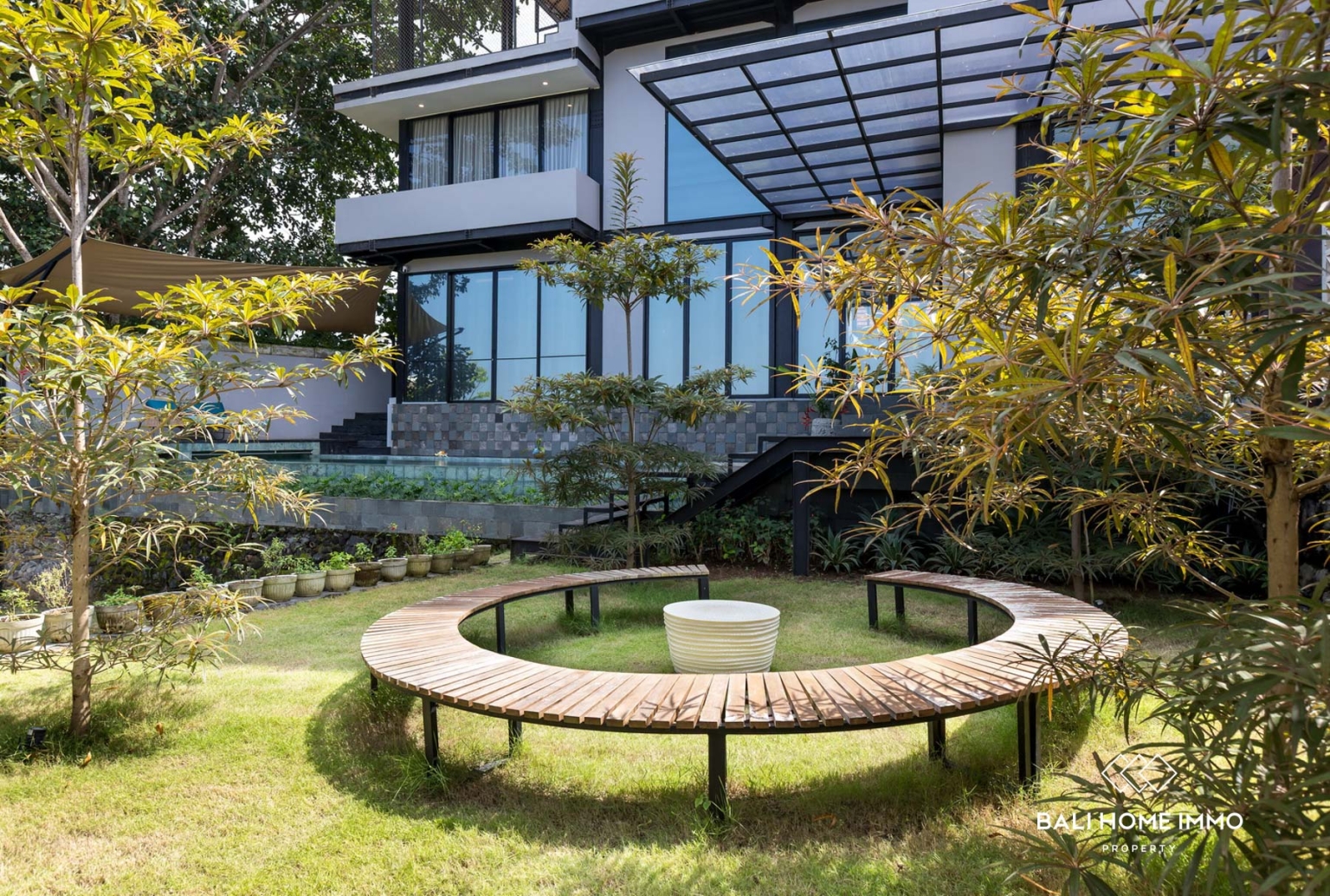 Luxury 5 Bedroom Villa for Yearly Rental in Cemagi Bali — image 1