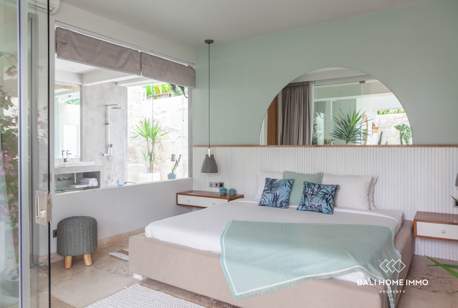 Luxury 6-Bedroom Family Villa with Private Pool or Yearly Rental in Berawa — image 11