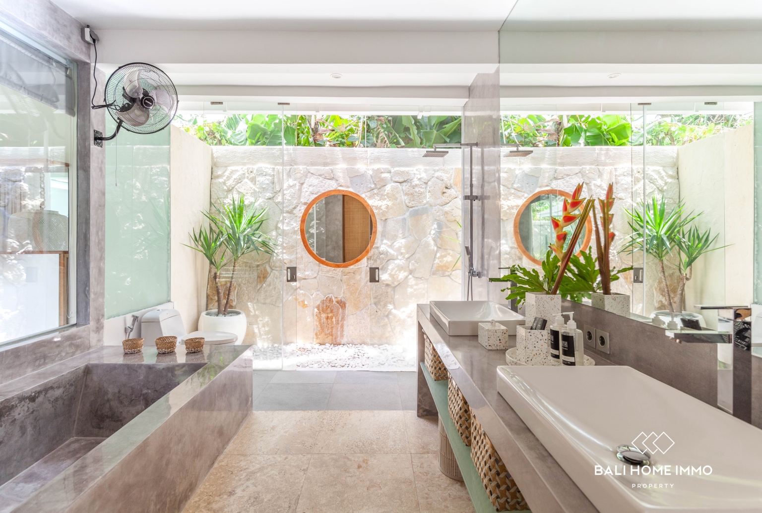 Luxury 6-Bedroom Family Villa with Private Pool or Yearly Rental in Berawa — image 18