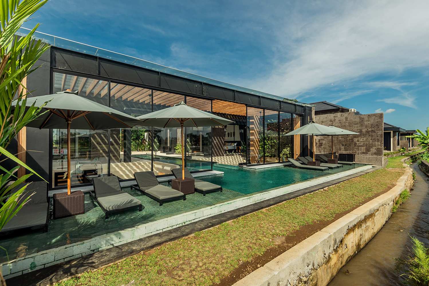 Minimalist Villa Damarama · 4BR · Ubud — 4BR Villa Rental in Ubud — image 17