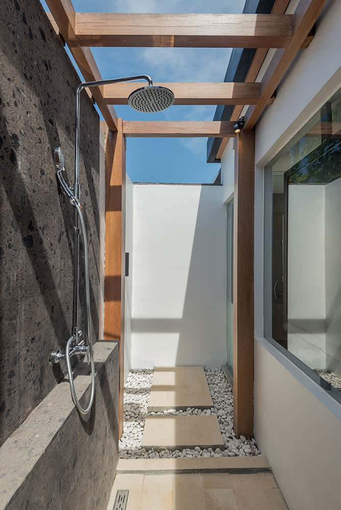 Minimalist Villa Damarama · 4BR · Ubud — 4BR Villa Rental in Ubud — image 16