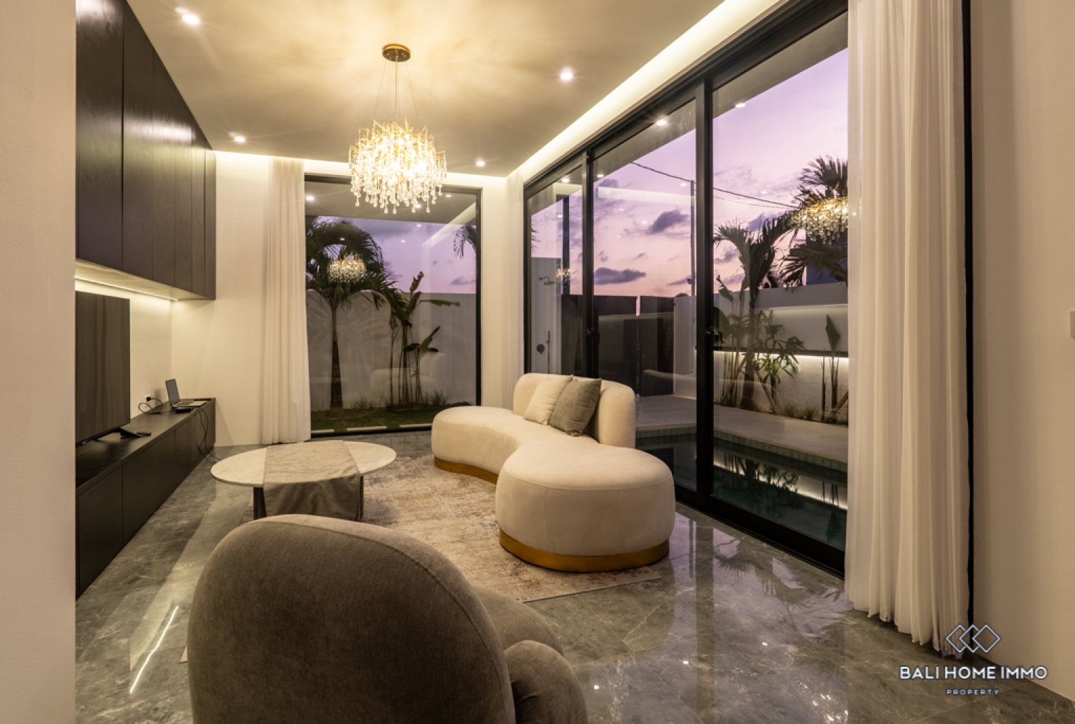 Modern 2 bedroom villa for rent in Canggu Residential — image 5