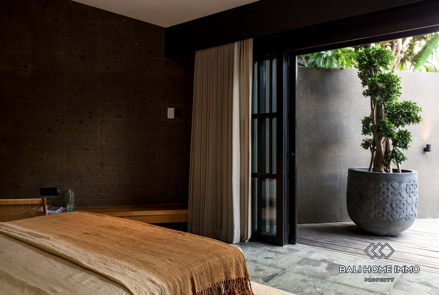 Modern Luxury 2 Bedroom Villa For Rent in Pererenan Beachside — image 15