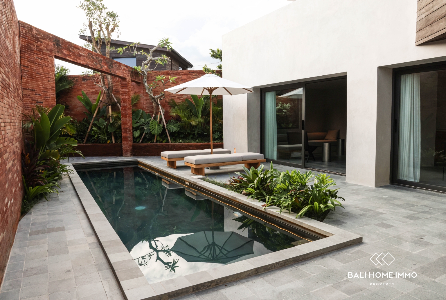 Modern Minimalist 2 Bedroom Villa with Private Pool For Rent in Tuka, Dalung
