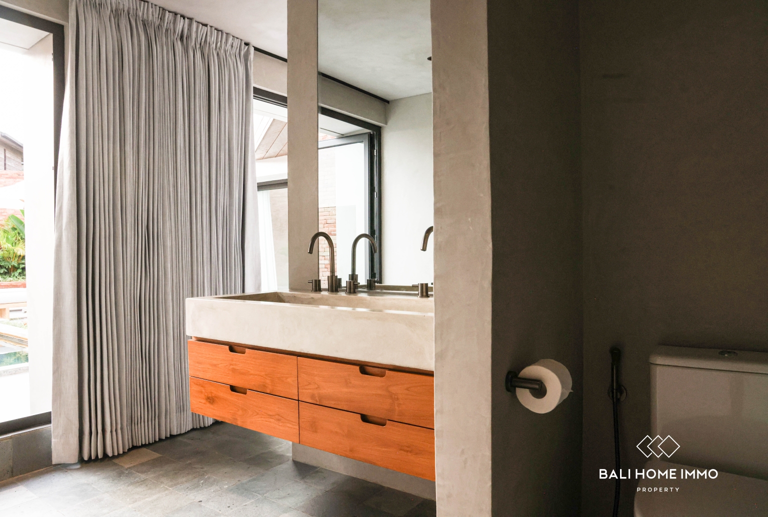 Modern Minimalist 2 Bedroom Villa with Private Pool For Rent in Tuka, Dalung — image 7