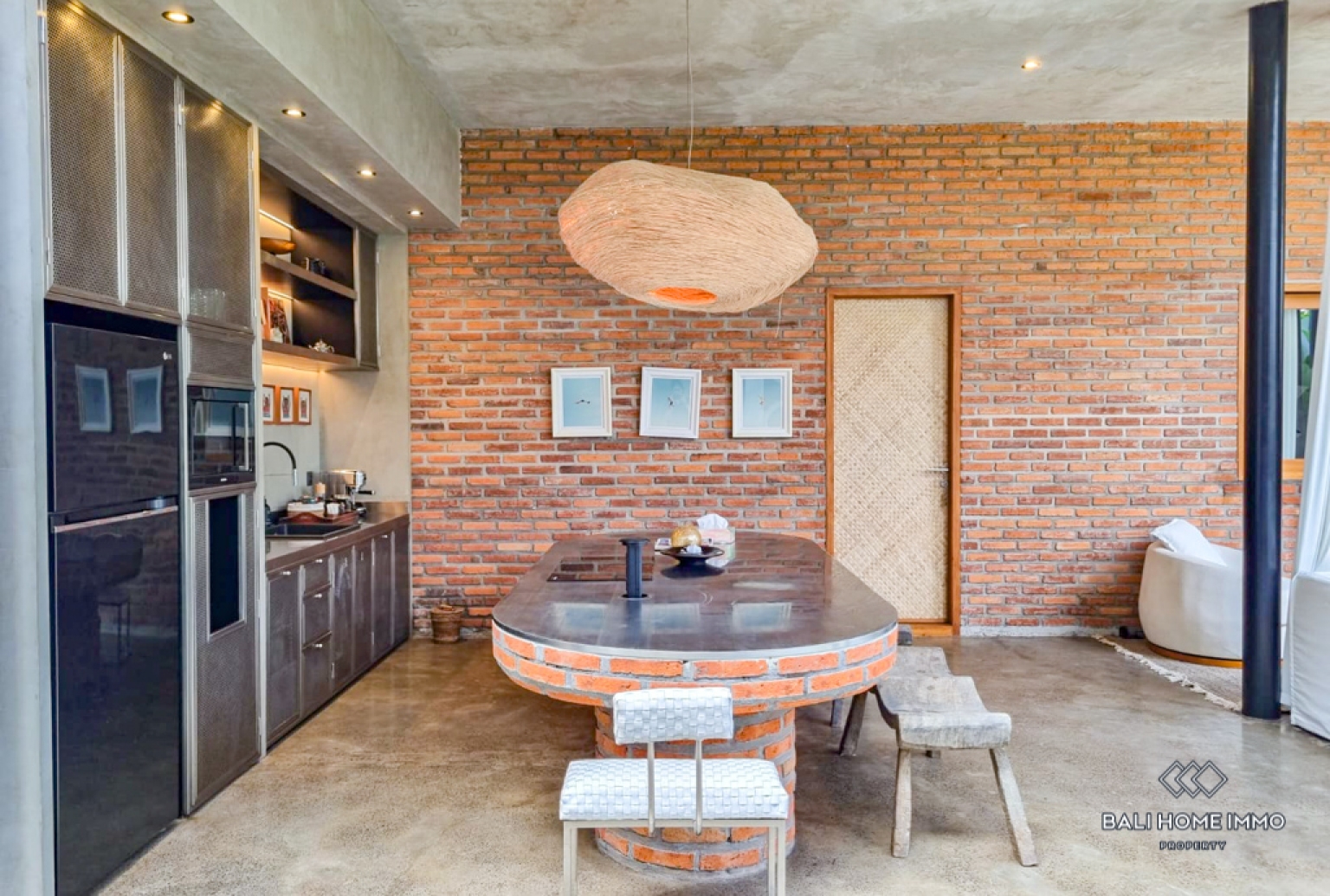 Modern Spacious 1 Bedroom Villa for Monthly and Yearly Rental in Bali Berawa — image 4