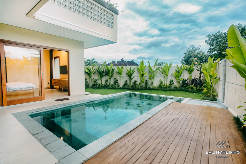 Newly Built Ricefield View 3 Bedroom Villa for Rent in Bali Pererenan — image 1