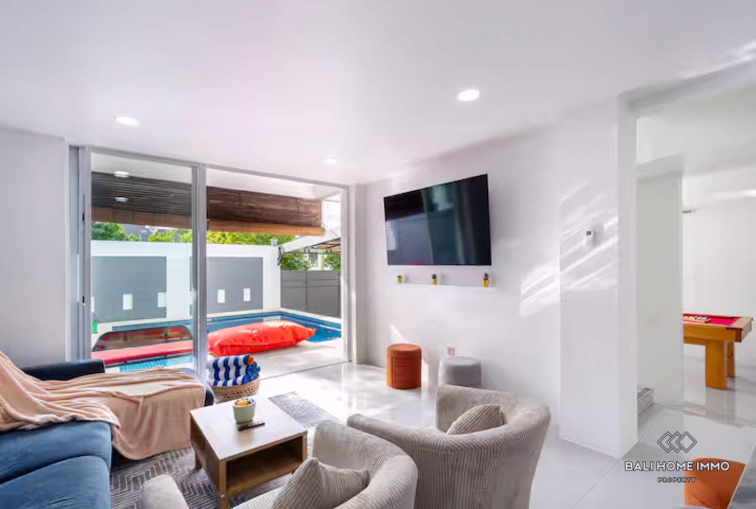 NEWLY RENOVATED 5 BEDROOMS VILLA FOR YEARLY AND MONTHLY RENTAL IN BALI - PECATU — image 4