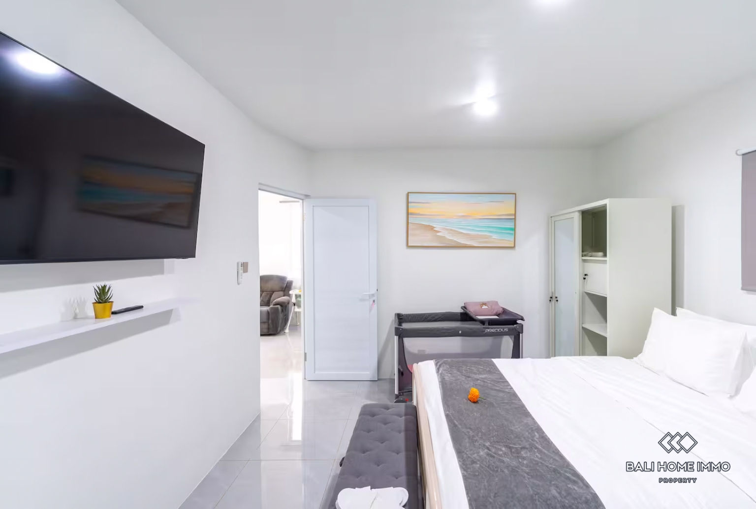 NEWLY RENOVATED 5 BEDROOMS VILLA FOR YEARLY AND MONTHLY RENTAL IN BALI - PECATU — image 18