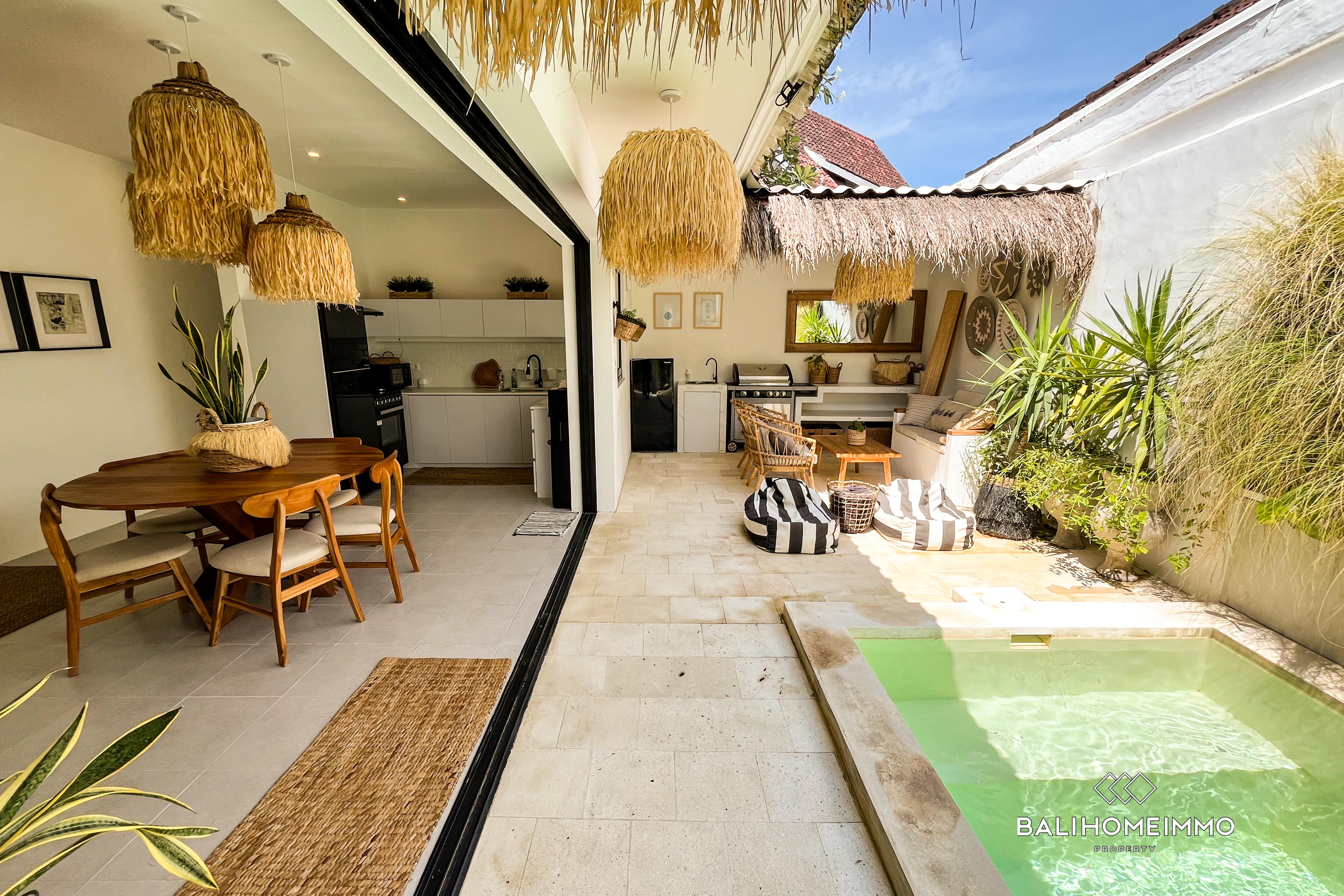 Newly Renovated Modern 2 Bedrooms Villa for Rent in Seminyak — image 1