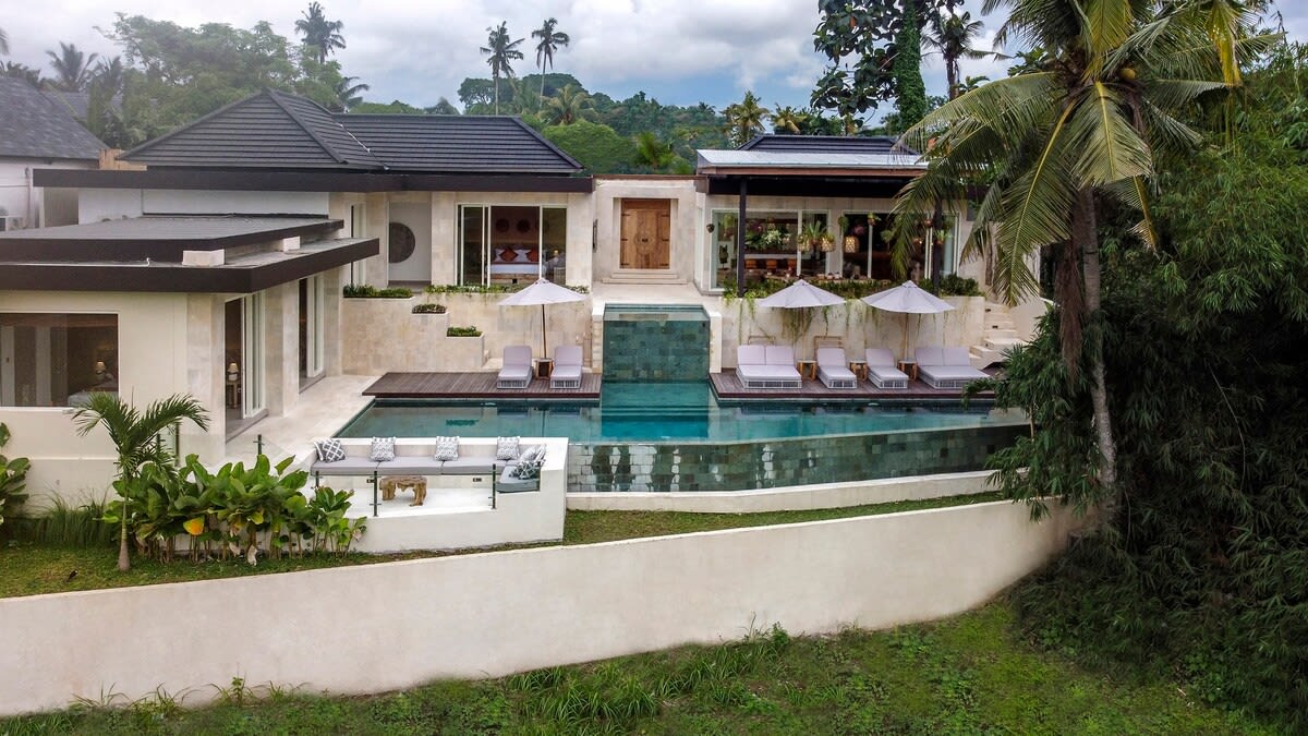 Jungle Villa Dharma · 5BR · Ubud — 5BR Villa Rental in Ubud — image 11