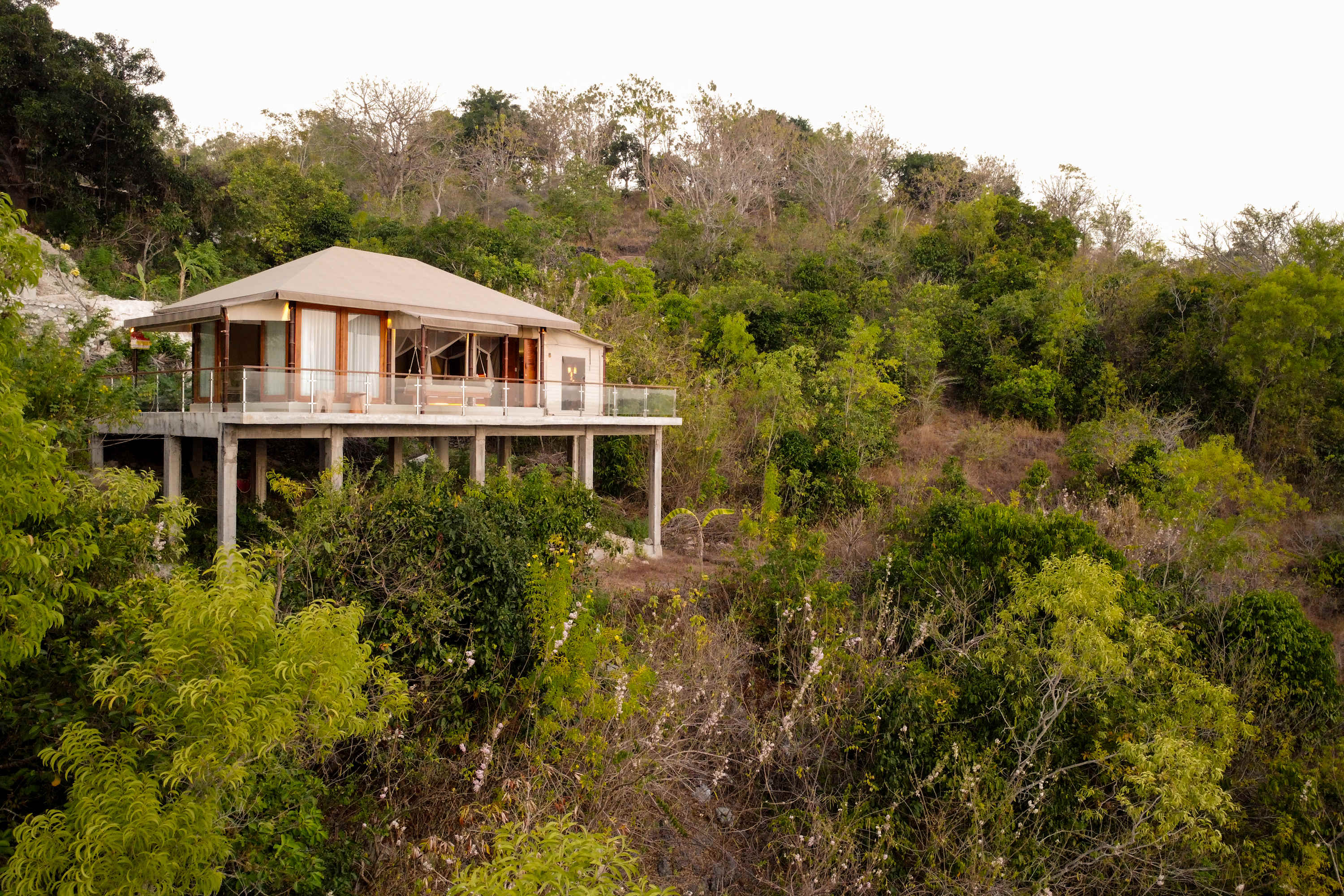 Villa 2BR Agung & Sunset Tent in Nusa Penida — image 11