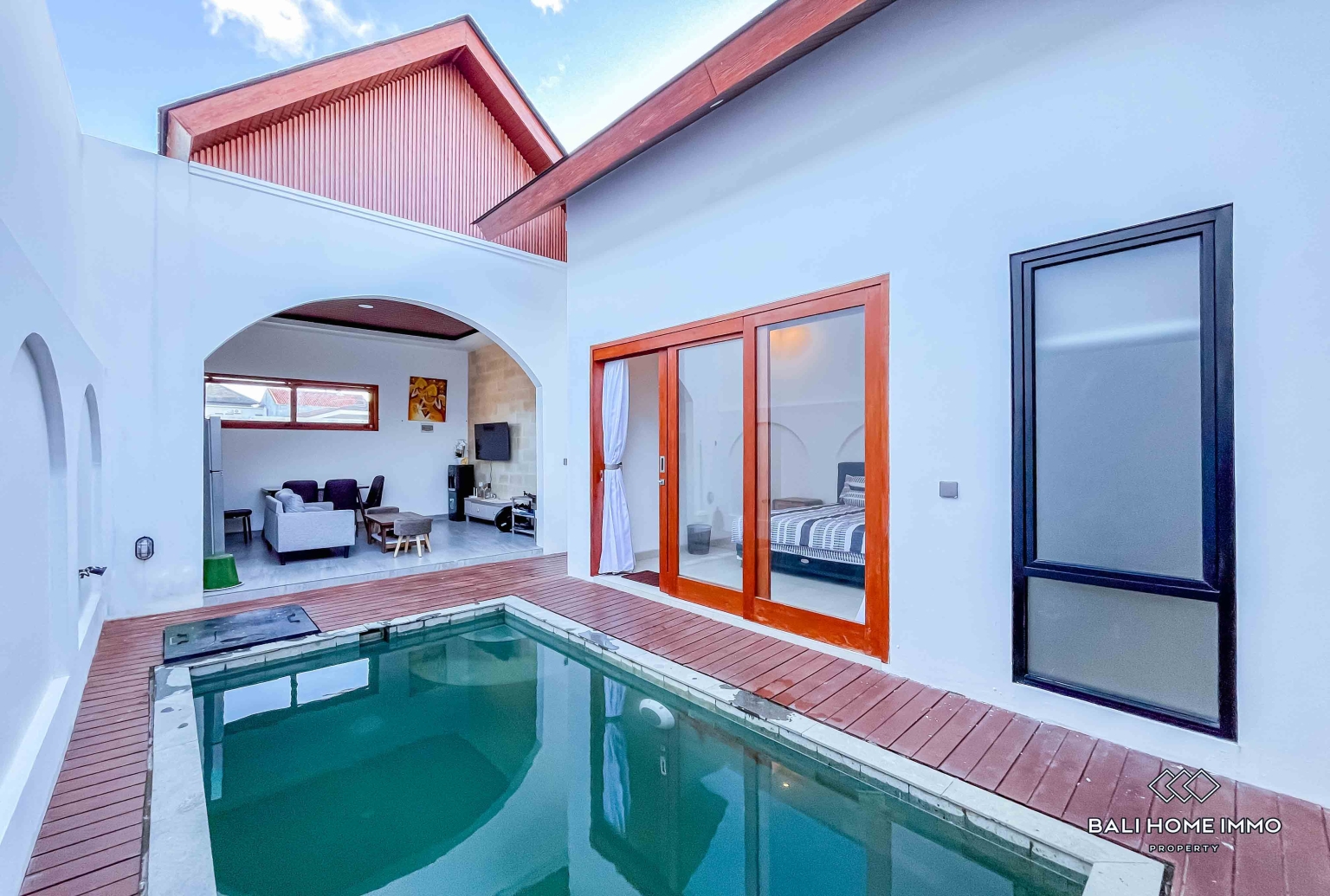 PEACEFUL 2 BEDROOMS VILLA FOR YEARLY AND MONTHLY RENTAL IN BALI - NUSA DUA — image 1