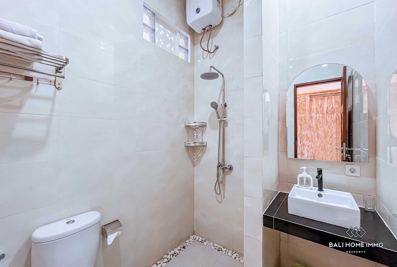 PEACEFUL 2 BEDROOMS VILLA FOR YEARLY AND MONTHLY RENTAL IN PANDAWA - KUTUH — image 11