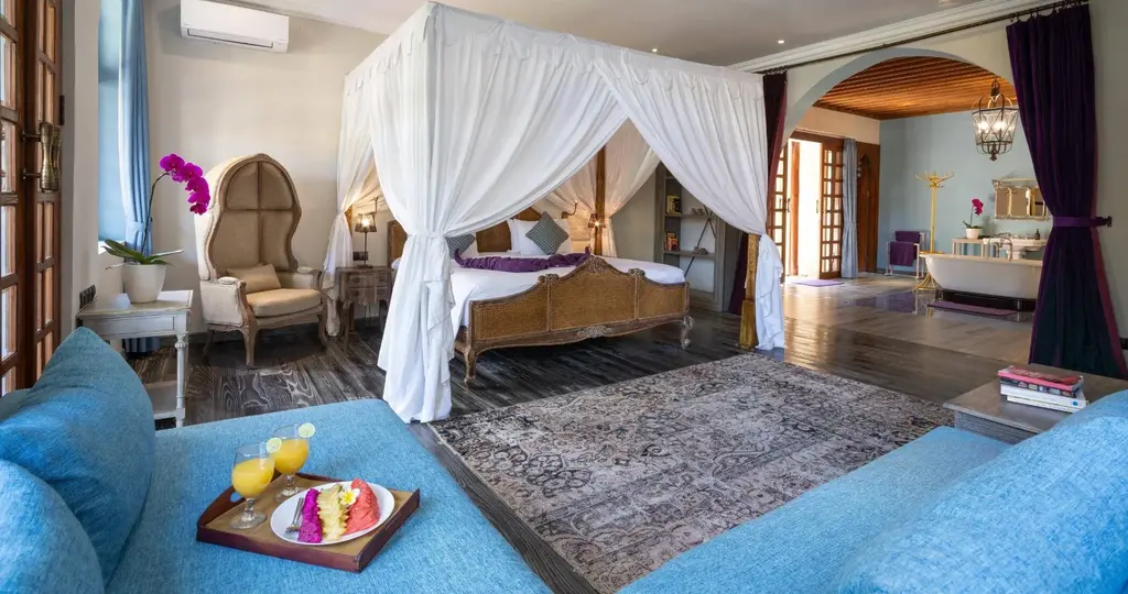 Villa Sayang d’amour | 6-Bedroom | Seminyak, Bali — image 14