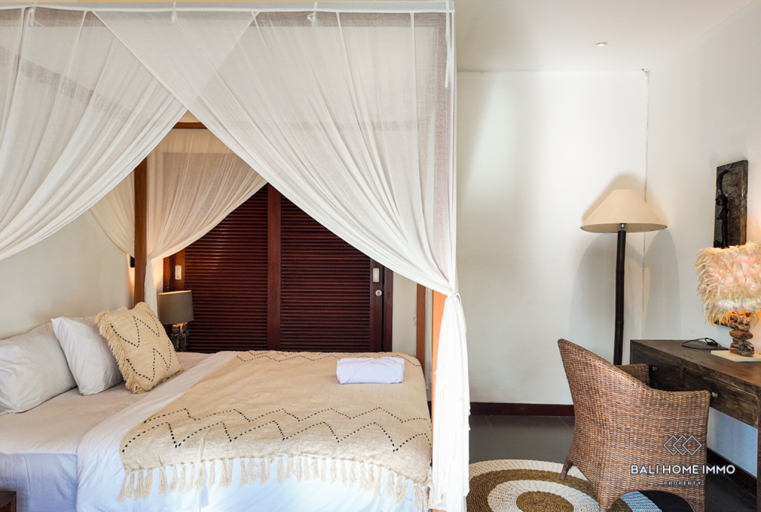 Quiet Place 4 Bedroom Villa for Rental in Bali Canggu Residential Side — image 11