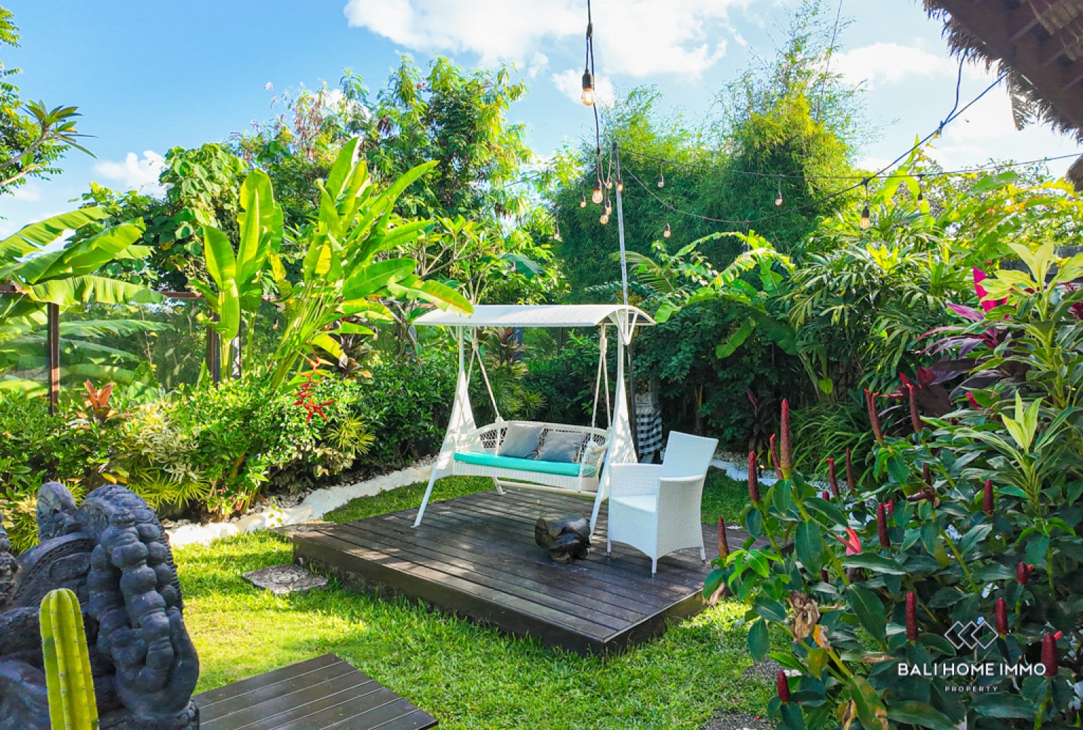 Quiet Place 4 Bedroom Villa for Rental in Bali Canggu Residential Side — image 17