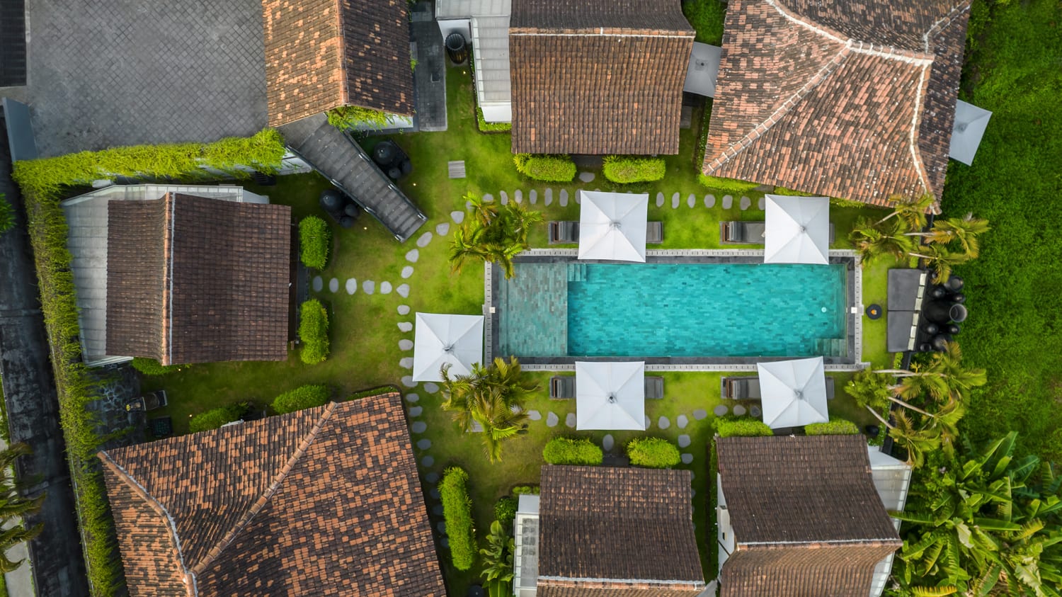 Villa Bloom - Joglo in Canggu — image 16