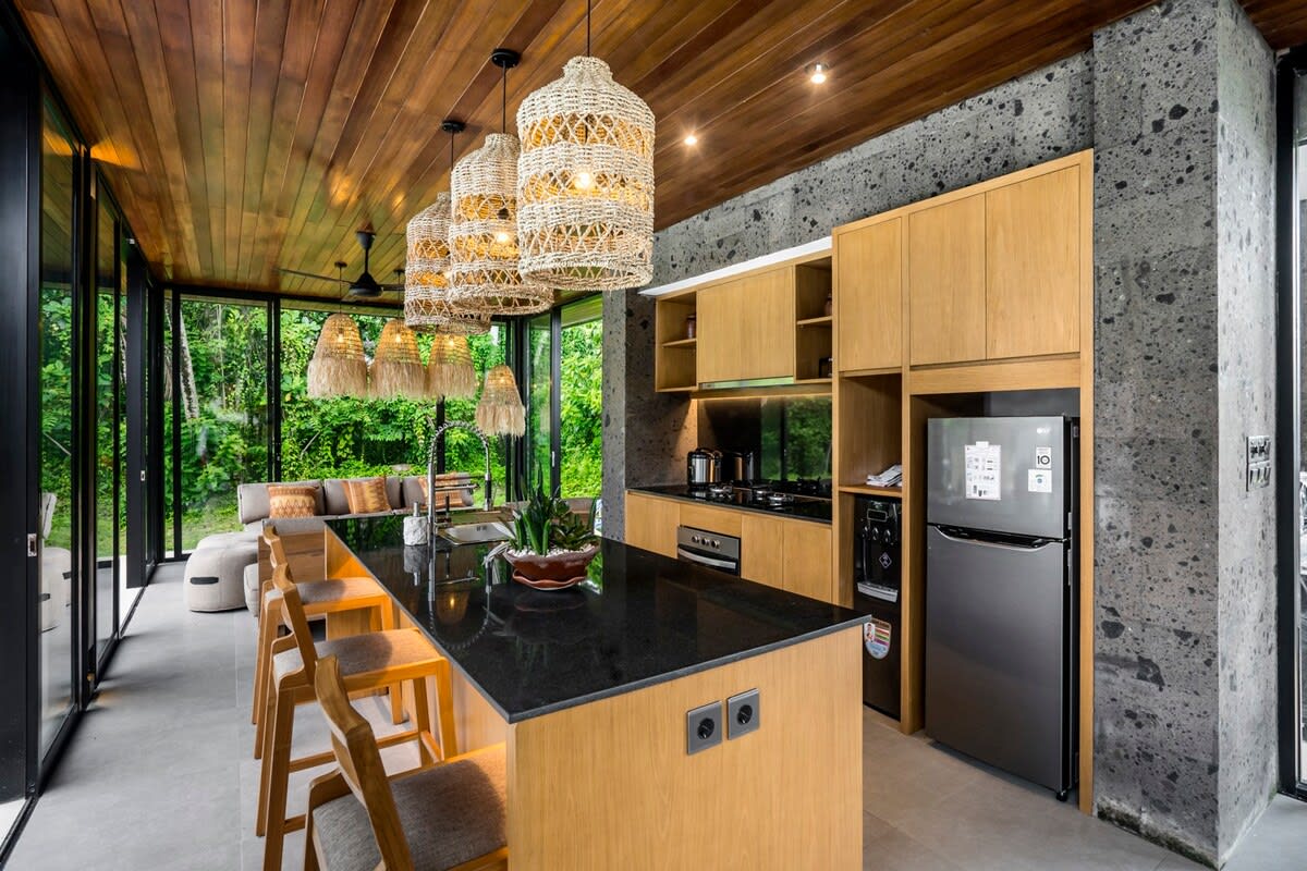 Tropical Villa Saka · 5BR · Ubud — 5BR Villa Rental in Ubud — image 4