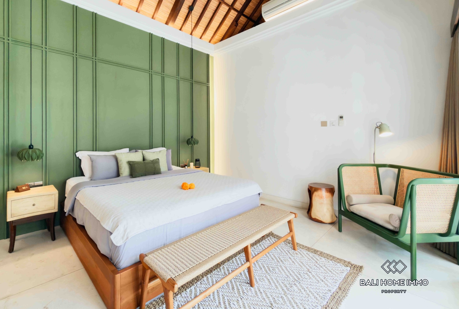 Ricefield View 3 Bedroom Villa for Rent in Bali Canggu Batu Bolong — image 18