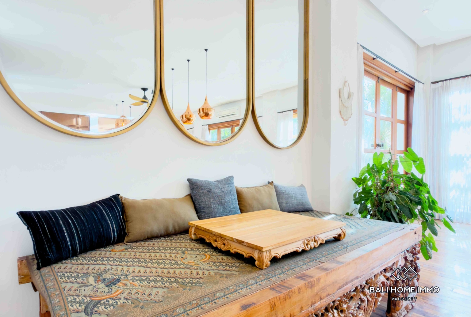 Ricefield View 3 Bedroom Villa for Rent in Bali Canggu Batu Bolong — image 11