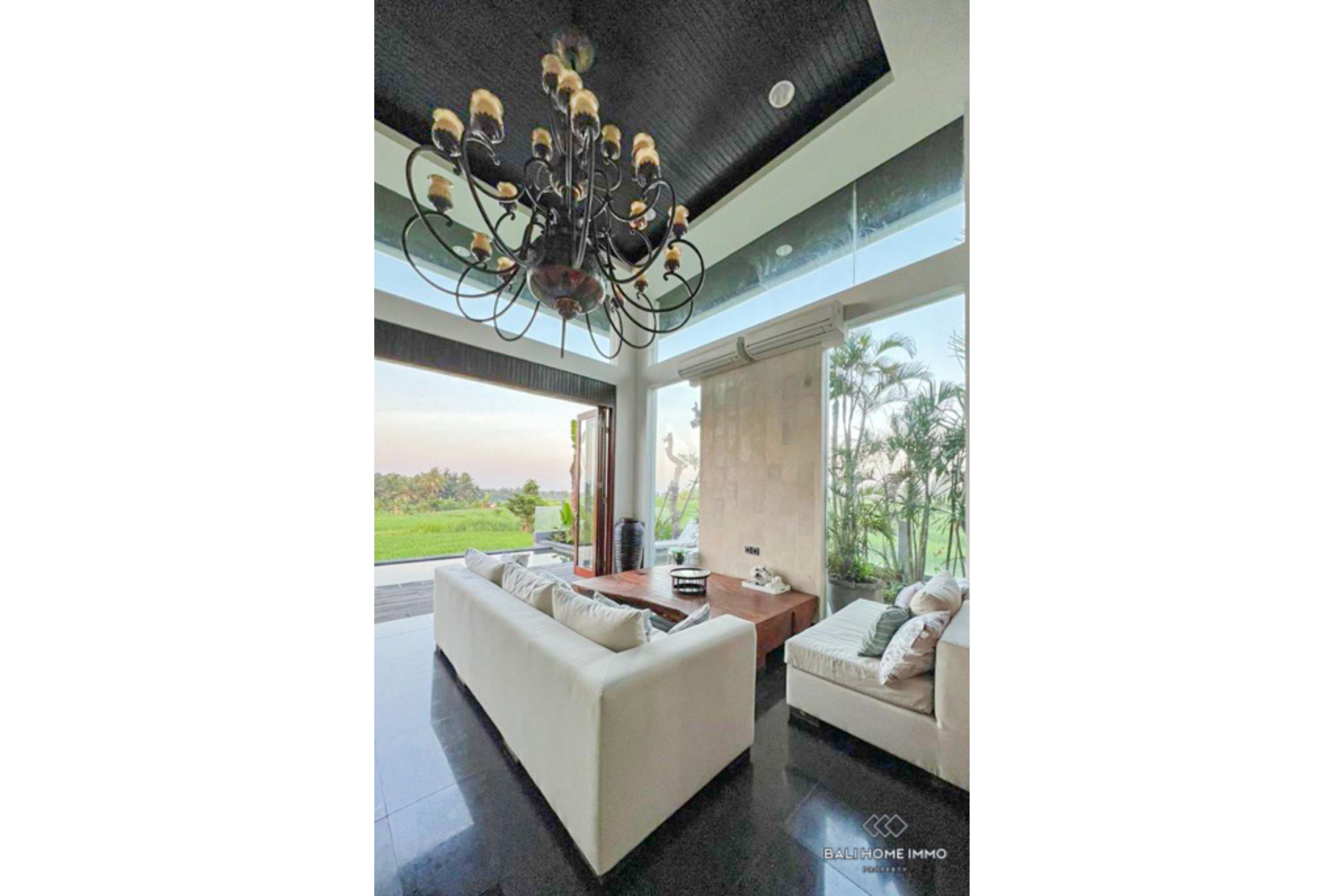 Ricefield View 3 Bedroom Villa for Yearly Rental in Bali Tanah Lot — image 2