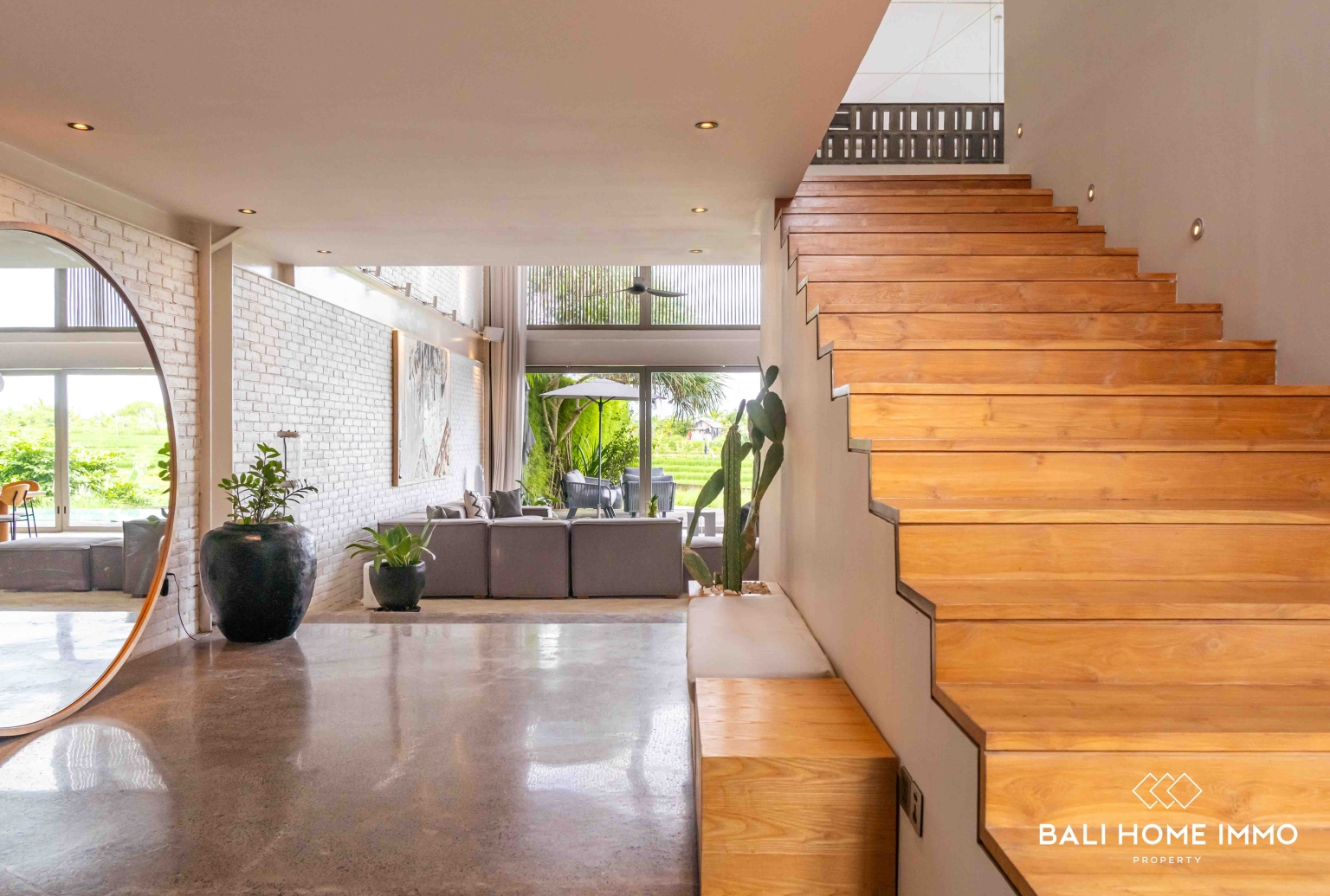Ricefield view 4 Bedroom Villa for rent in Babakan Canggu — image 10